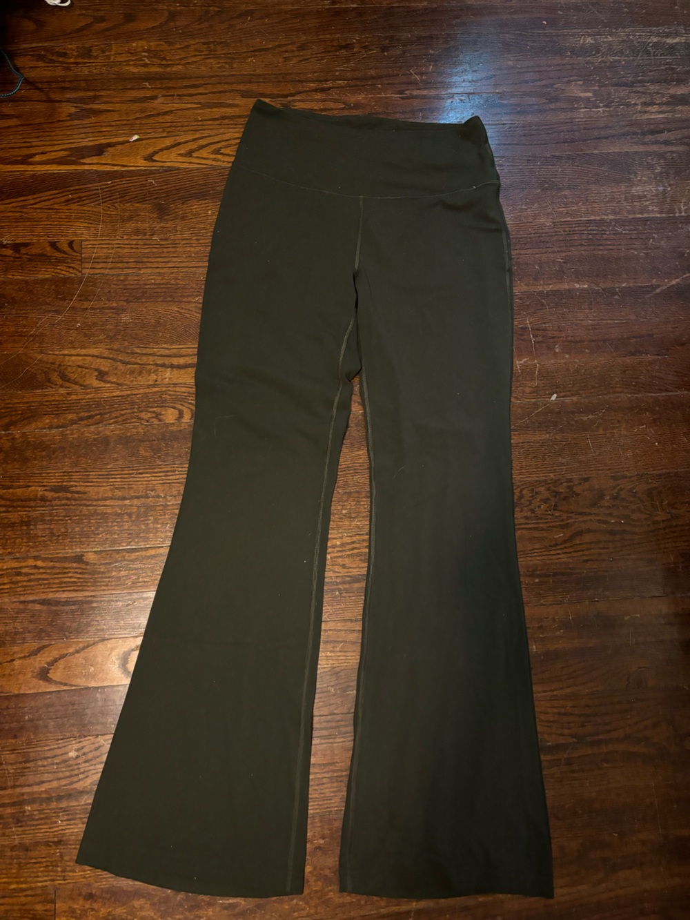 Lululemon Groove green 10